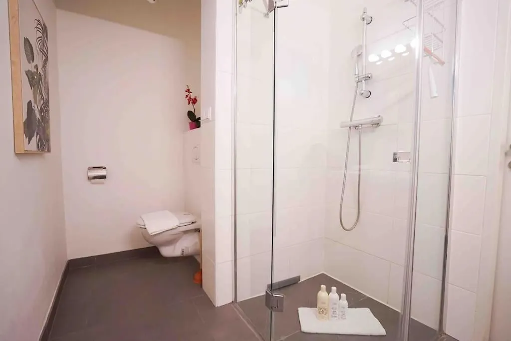 Modern Living In City Center - Fully Equipped Vienna Austria